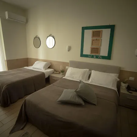 Ideal Walk Otel 3*