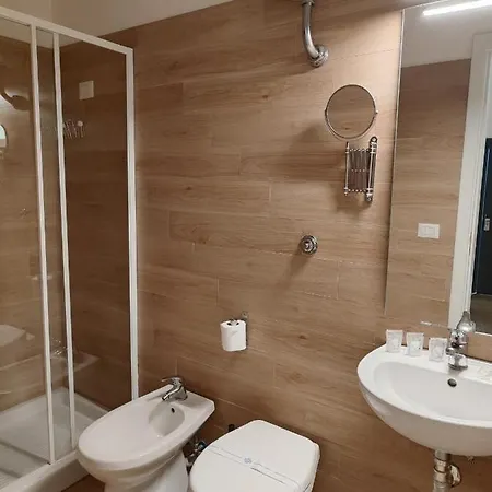 Otel Ideal Walk 3*
