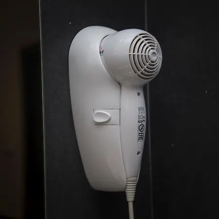 Ξενοδοχείο Ideal Walk 3*