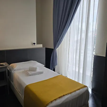 Ideal Walk Ξενοδοχείο 3*