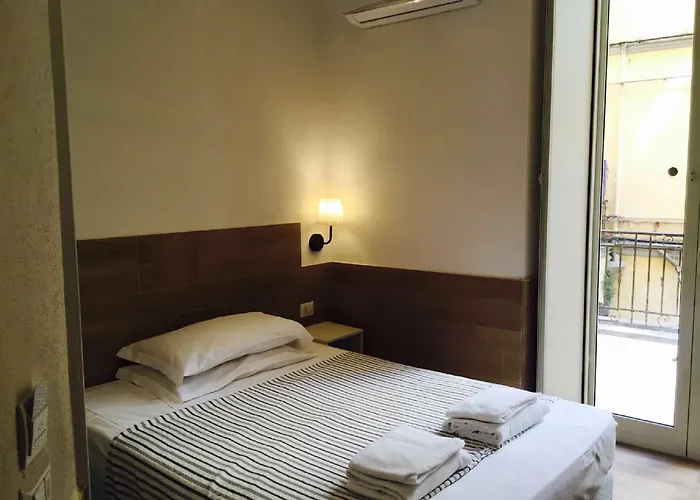 Ideal Walk 3* Nápoles