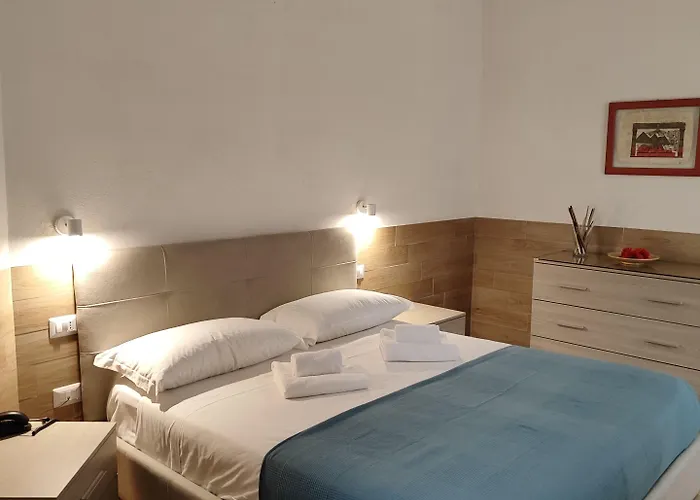 Ideal Walk 3* Nápoles